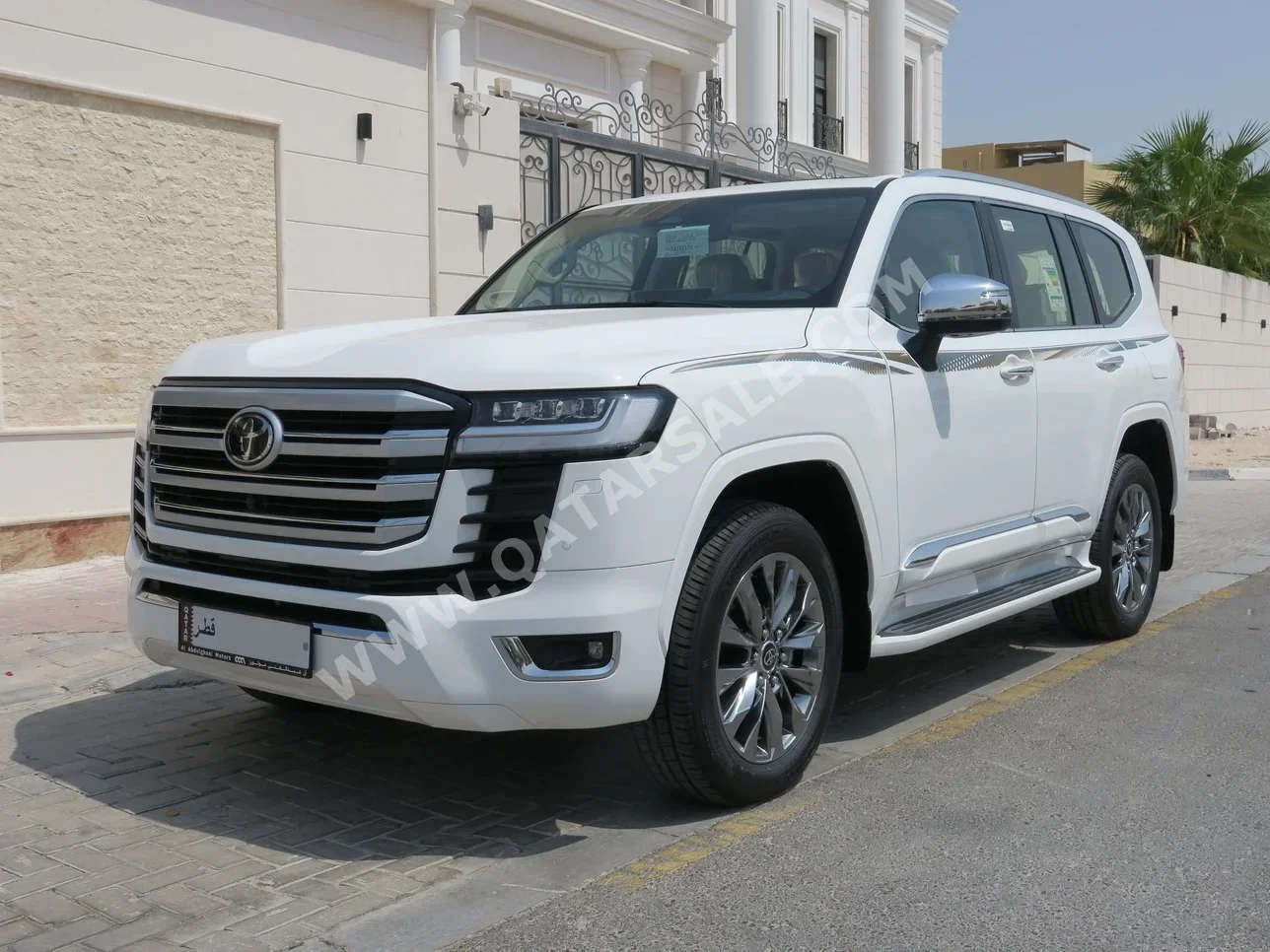 Toyota  Land Cruiser  VXR Twin Turbo  2025  Automatic  0 Km  6 Cylinder  Four Wheel Drive (4WD)  SUV  White  With Warranty