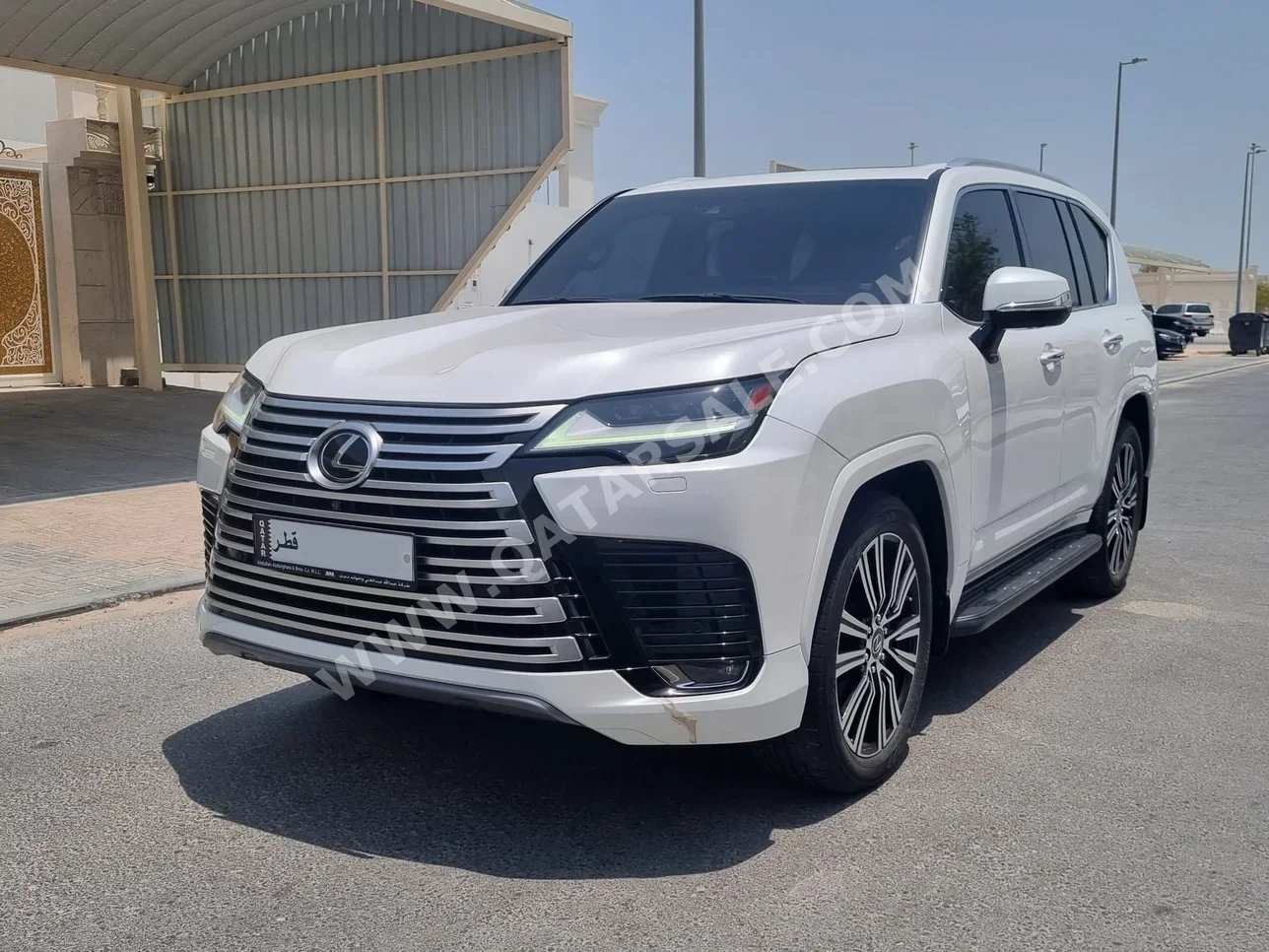 Lexus  LX  600 Luxury  2022  Automatic  70,000 Km  6 Cylinder  Four Wheel Drive (4WD)  SUV  White  With Warranty