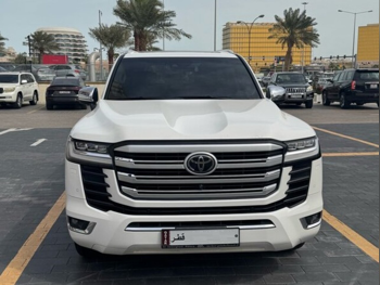 Toyota  Land Cruiser  VXR Twin Turbo  2022  Automatic  49,800 Km  6 Cylinder  Four Wheel Drive (4WD)  SUV  White