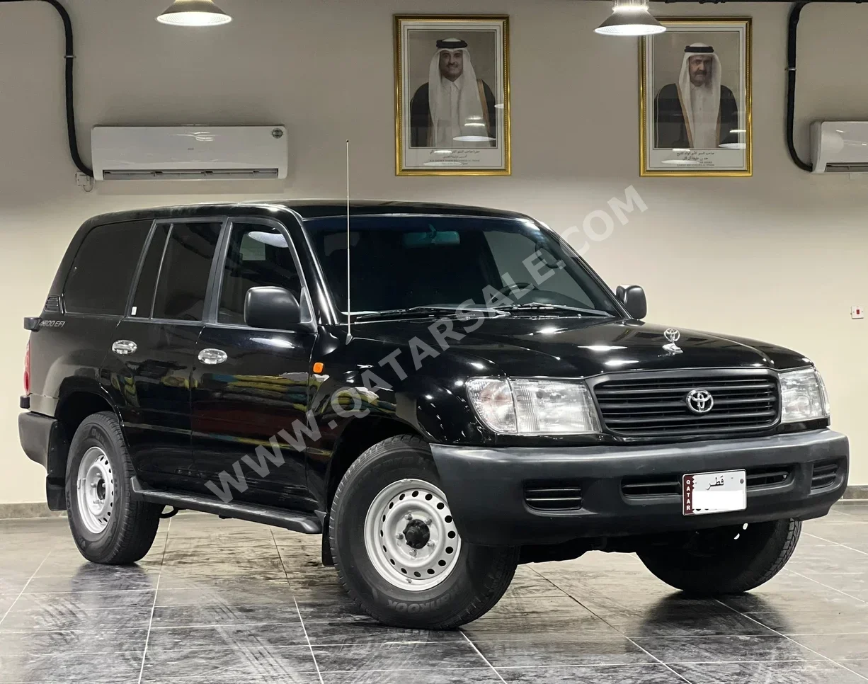 تويوتا  لاند كروزر  جي  1998  عادي  177,000 كم  6 سلندر  دفع رباعي  اس يو في  أسود