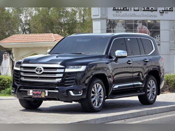 Toyota  Land Cruiser  VX Twin Turbo  2023  Automatic  26,000 Km  6 Cylinder  Four Wheel Drive (4WD)  SUV  Black  With Warranty
