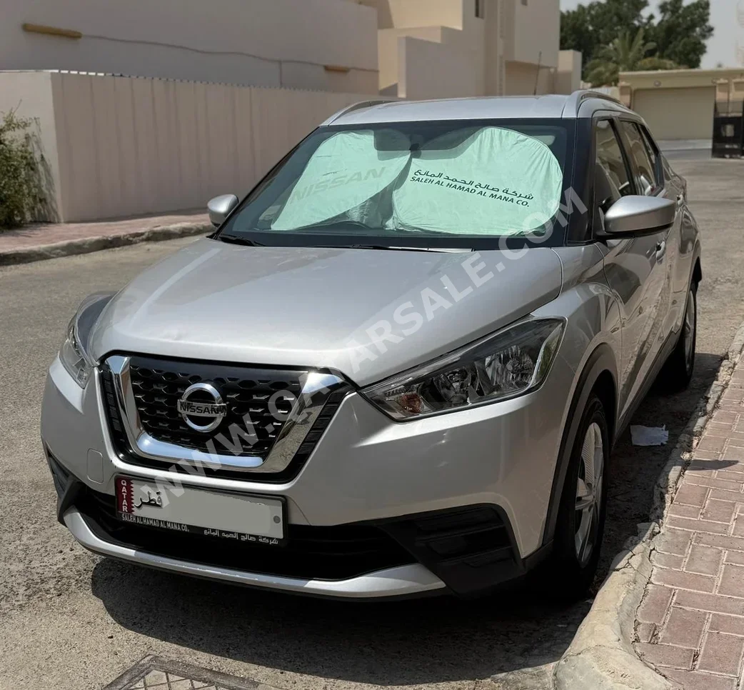 Nissan  Kicks  2020  Automatic  32,000 Km  4 Cylinder  Front Wheel Drive (FWD)  SUV  Silver