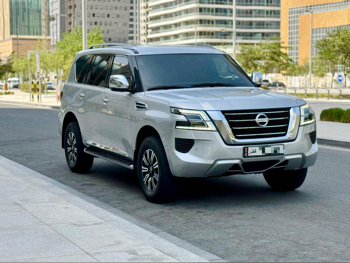 Nissan  Patrol  XE  2020  Automatic  182,000 Km  6 Cylinder  Four Wheel Drive (4WD)  SUV  Light Gray