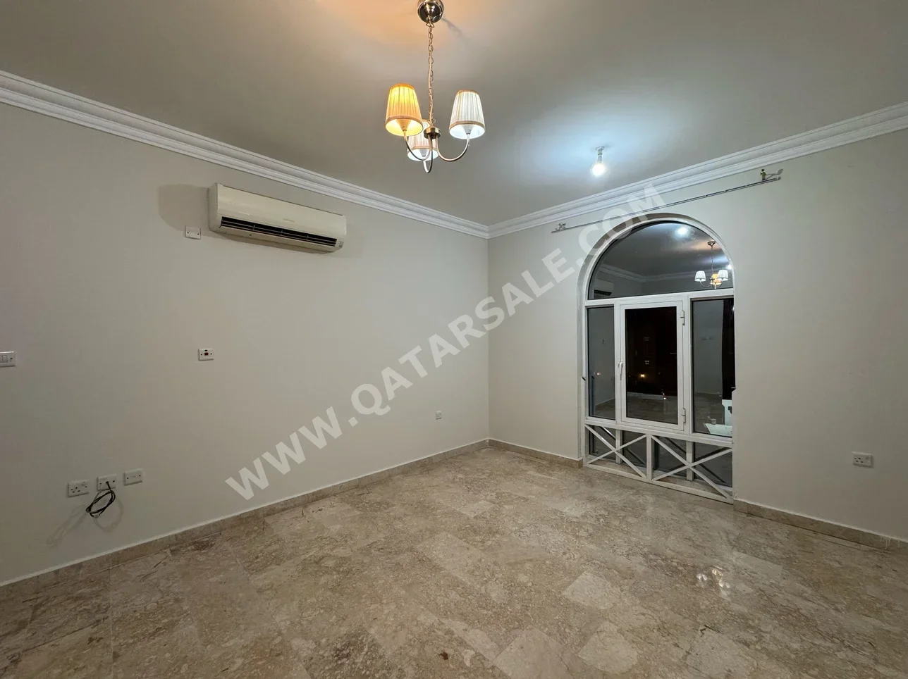 2 Bedrooms Apartment For Rent in Umm Salal - Umm Salal Ali Not Furnished