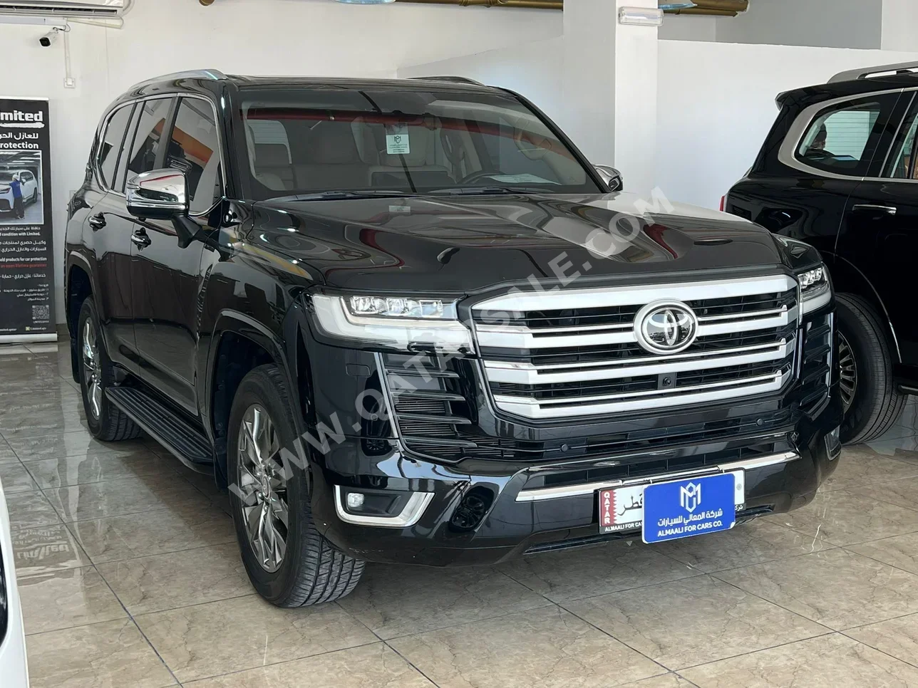 Toyota  Land Cruiser  VXR Twin Turbo  2022  Automatic  41,000 Km  6 Cylinder  Four Wheel Drive (4WD)  SUV  Black  With Warranty