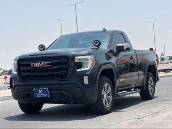 GMC  Sierra  Elevation  2021  Automatic  160,000 Km  8 Cylinder  Four Wheel Drive (4WD)  Pick Up  Black