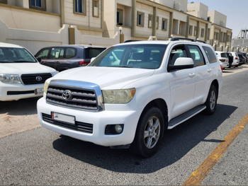 تويوتا  سكويا  2010  اوتوماتيك  330,000 كم  8 سلندر  دفع رباعي  اس يو في  أبيض
