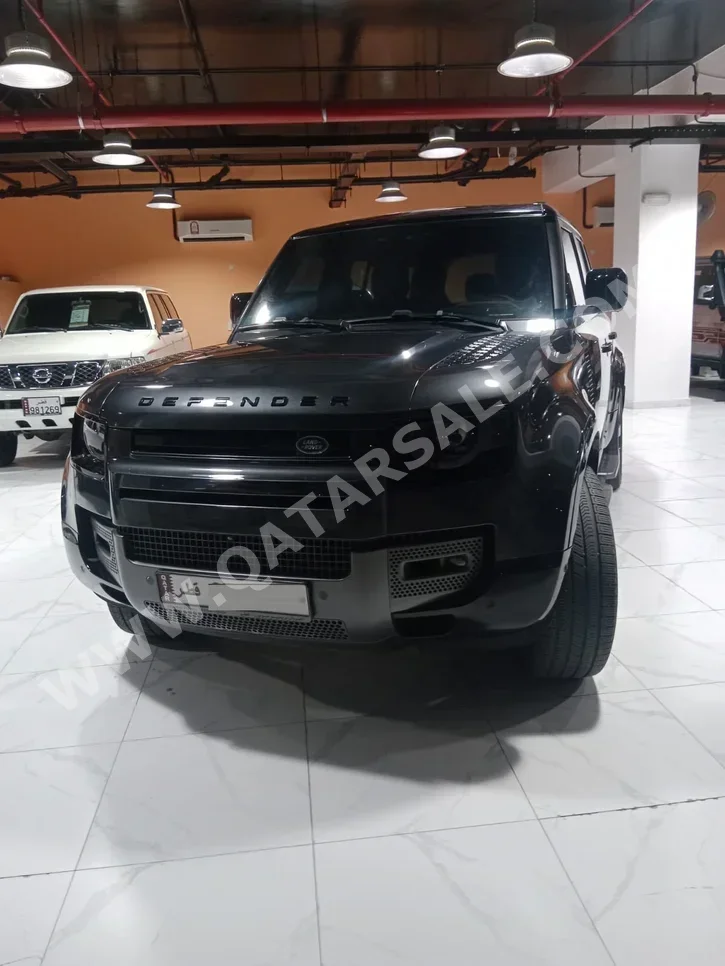 Land Rover  Defender  110 HSE  2024  Automatic  43,000 Km  6 Cylinder  Four Wheel Drive (4WD)  SUV  Black  With Warranty