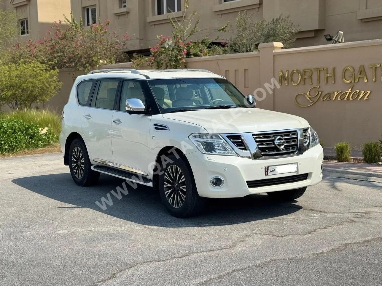Nissan  Patrol  SE  2014  Automatic  250,000 Km  8 Cylinder  Four Wheel Drive (4WD)  SUV  White