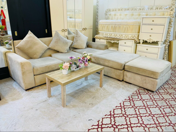 الأرائك والكنب والكراسي شكل L