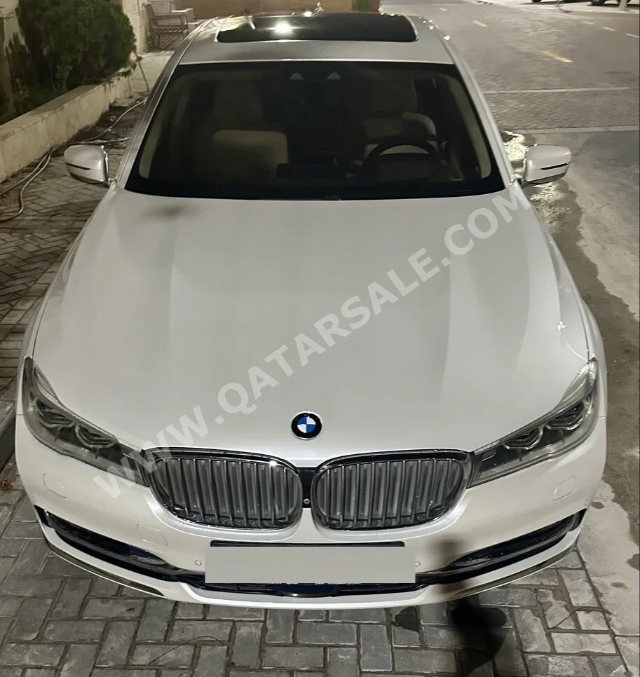 بي ام دبليو  الفئة - السابعة  740 Li  2016  اوتوماتيك  72,000 كم  6 سلندر  دفع خلفي  سيدان  أبيض لؤلؤي