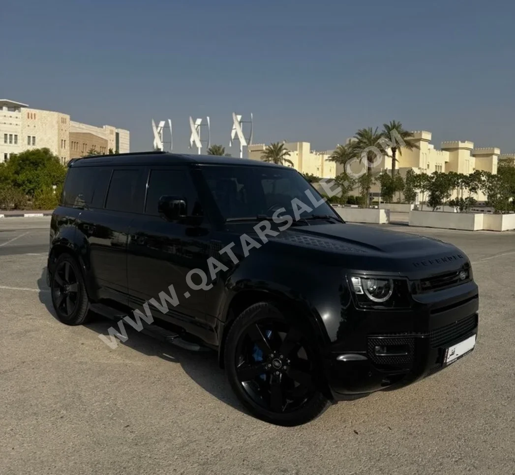 Land Rover  Defender  110 HSE  2021  Automatic  90,000 Km  6 Cylinder  Four Wheel Drive (4WD)  SUV  Black  With Warranty