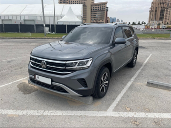 Volkswagen  Teramont  Highline  2023  Automatic  52,000 Km  6 Cylinder  All Wheel Drive (AWD)  SUV  Gray  With Warranty