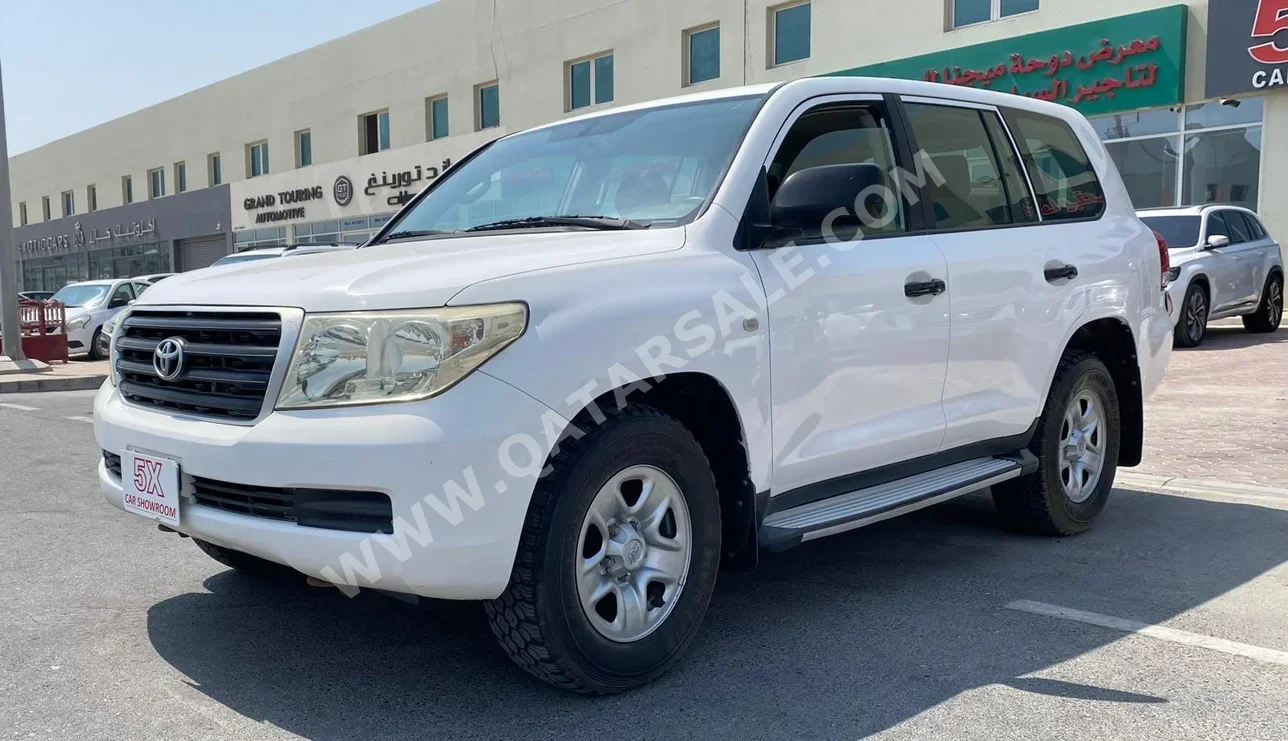 تويوتا  لاند كروزر  جي  2008  عادي  156,000 كم  6 سلندر  دفع رباعي  اس يو في  أبيض