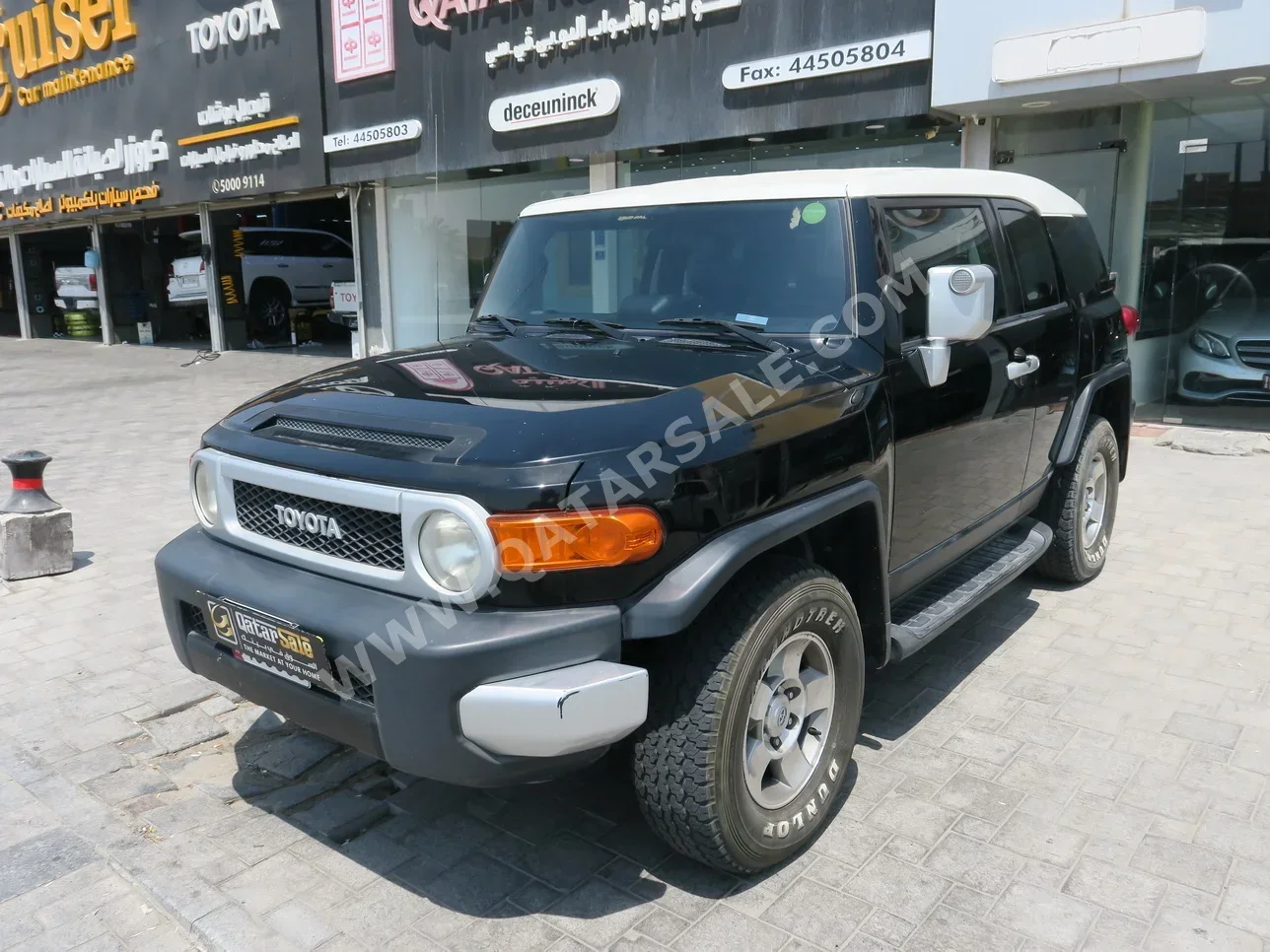 Toyota  FJ Cruiser  2010  Automatic  217,000 Km  6 Cylinder  Four Wheel Drive (4WD)  SUV  Black