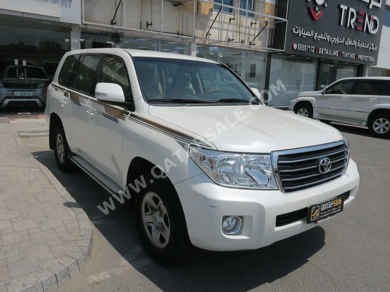 Toyota  Land Cruiser  GX  2014  Manual  270,000 Km  6 Cylinder  Four Wheel Drive (4WD)  SUV  White