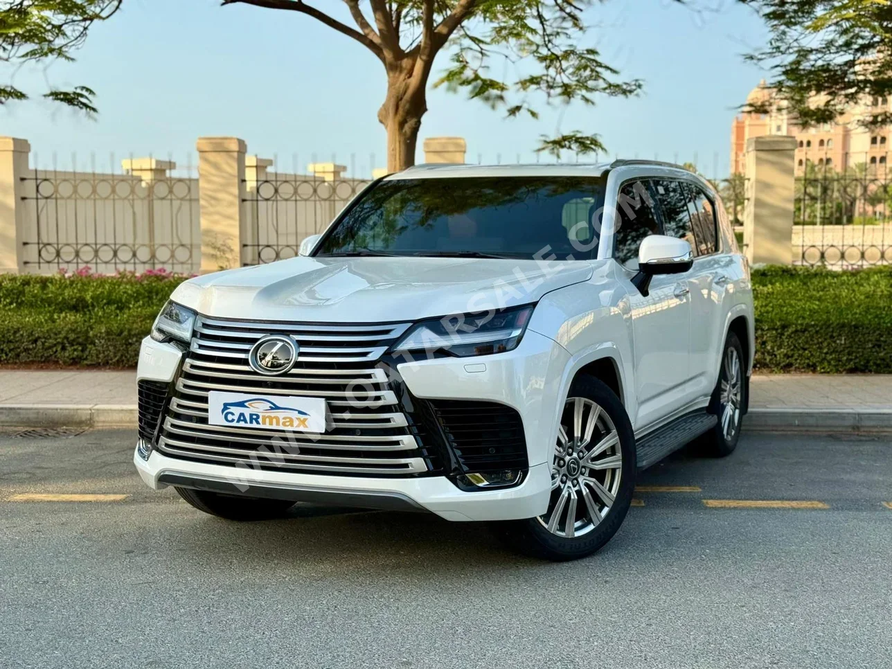 Lexus  LX  600 VIP  2023  Automatic  41,000 Km  6 Cylinder  Four Wheel Drive (4WD)  SUV  White  With Warranty
