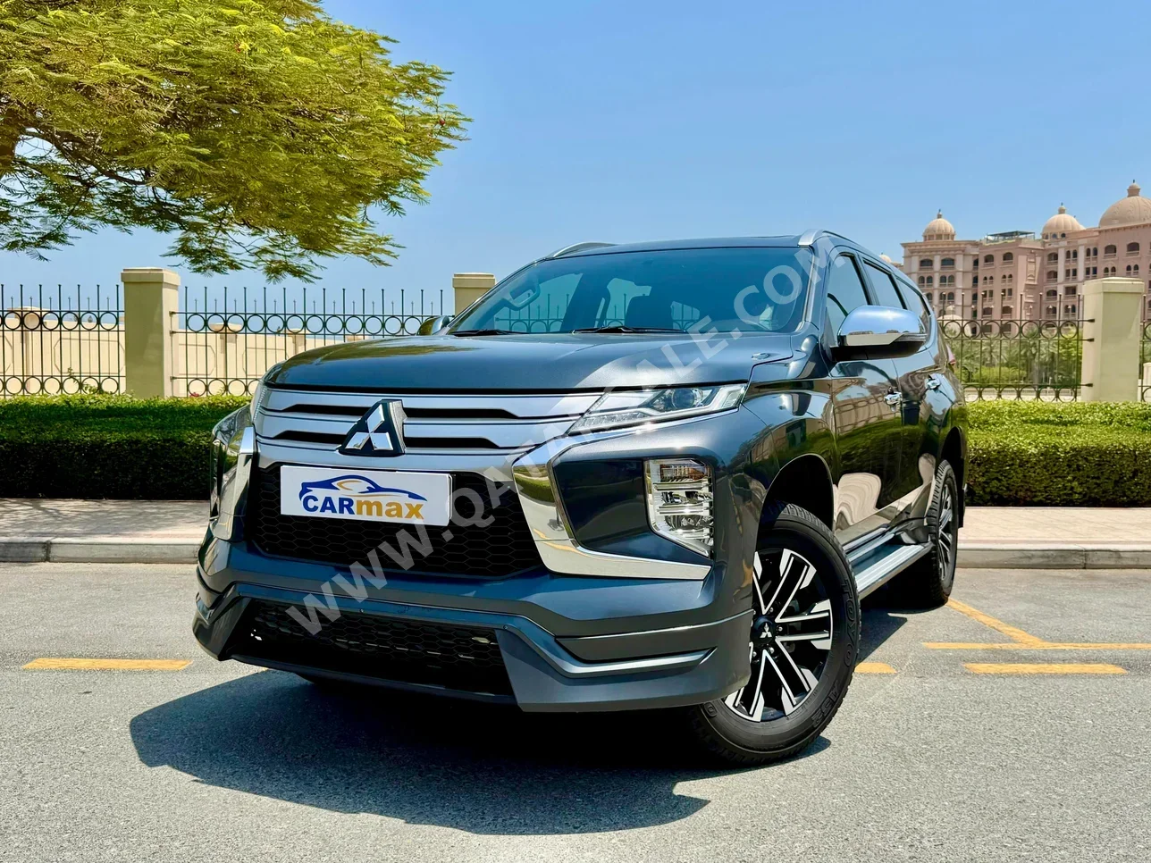 Mitsubishi  Pajero  Montero Sport  2023  Automatic  10,000 Km  6 Cylinder  Four Wheel Drive (4WD)  SUV  Gray  With Warranty