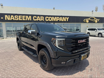 GMC  Sierra  Elevation  2024  Automatic  61,000 Km  8 Cylinder  Four Wheel Drive (4WD)  Pick Up  Black  With Warranty