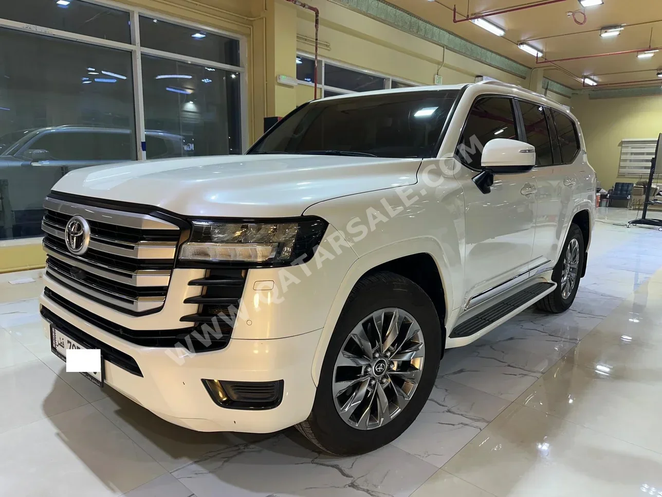 Toyota  Land Cruiser  GXR Twin Turbo  2022  Automatic  150,000 Km  6 Cylinder  Four Wheel Drive (4WD)  SUV  White