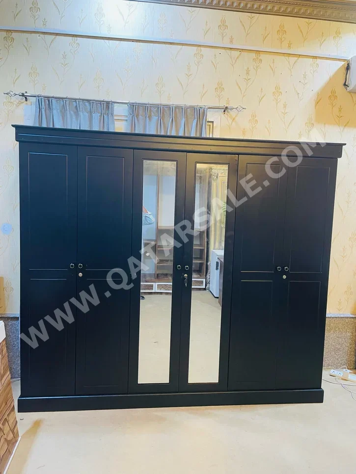 Wardrobes & Dressers - Doha Furniture  - Wardrobes  - Black