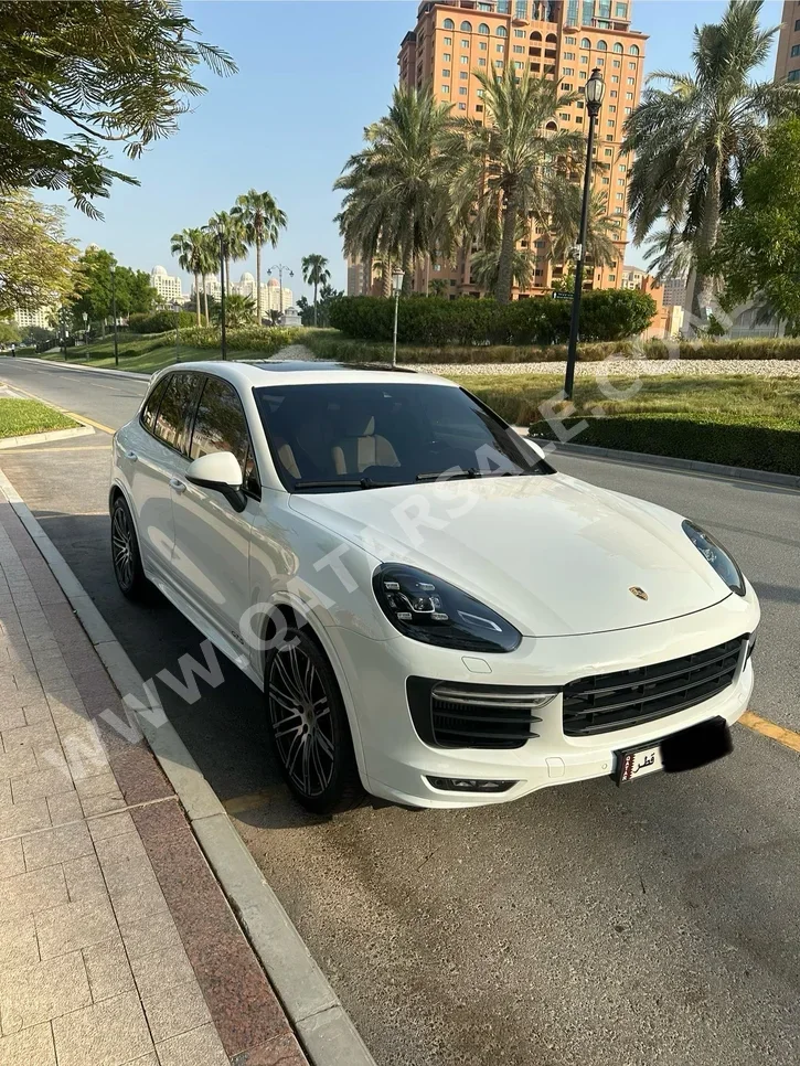 Porsche  Cayenne  GTS  2016  Automatic  67,500 Km  6 Cylinder  Four Wheel Drive (4WD)  SUV  White  With Warranty