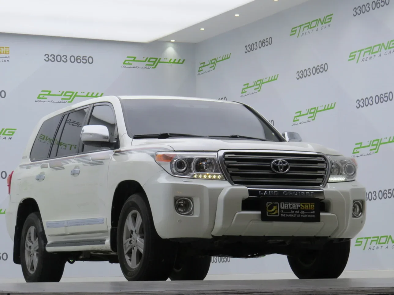 Toyota  Land Cruiser  GXR  2015  Automatic  498,000 Km  8 Cylinder  Four Wheel Drive (4WD)  SUV  Pearl