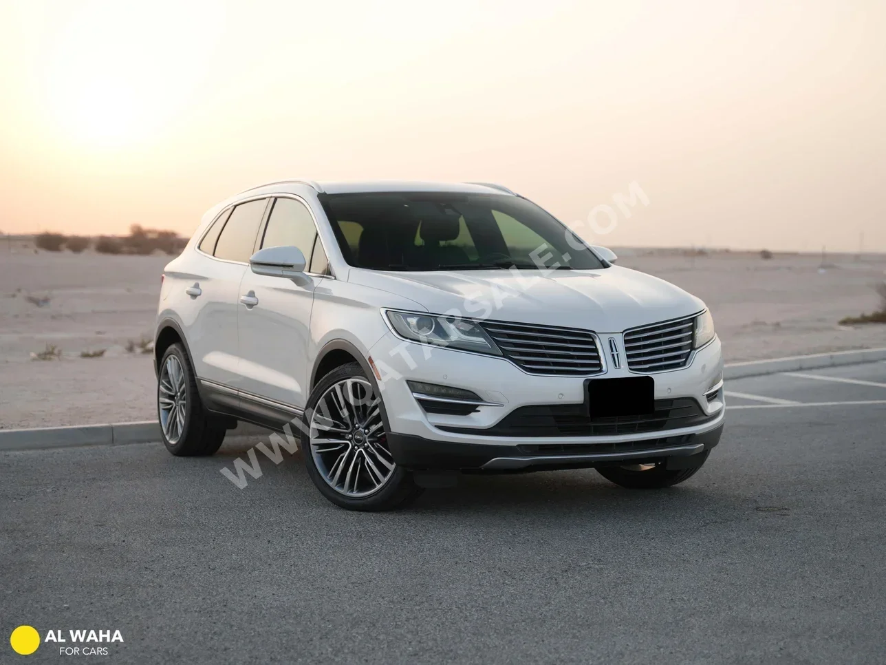 Lincoln  MKC  2016  Automatic  70,000 Km  4 Cylinder  Front Wheel Drive (FWD)  SUV  White