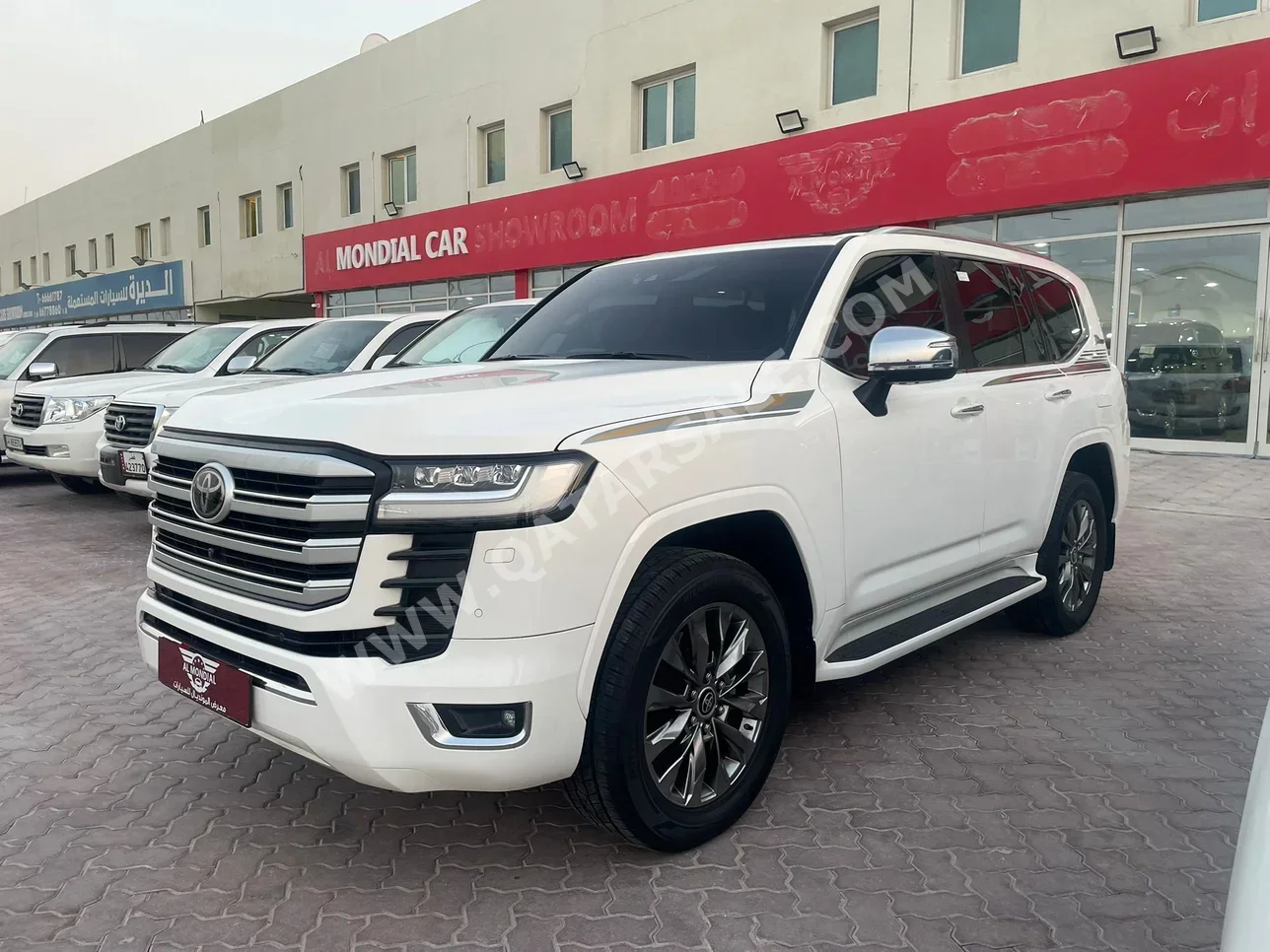 Toyota  Land Cruiser  VXR Twin Turbo  2022  Automatic  56,000 Km  6 Cylinder  Four Wheel Drive (4WD)  SUV  White