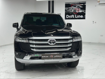 Toyota  Land Cruiser  GXR  2025  Automatic  3,000 Km  6 Cylinder  Four Wheel Drive (4WD)  SUV  Black  With Warranty