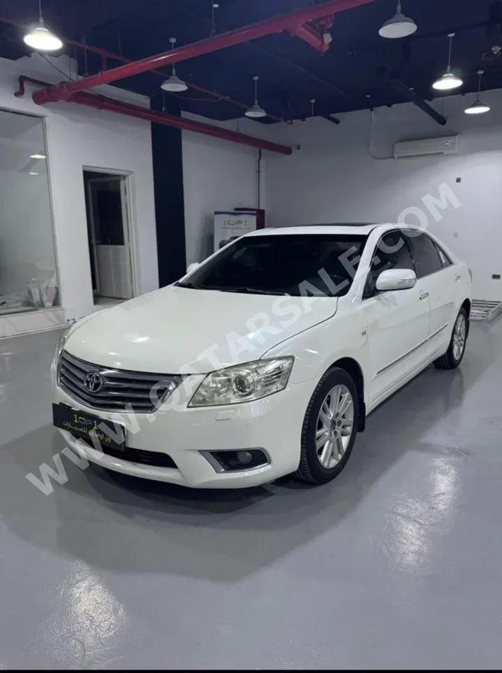 Toyota  Aurion  2011  Automatic  200,000 Km  6 Cylinder  Front Wheel Drive (FWD)  Sedan  White