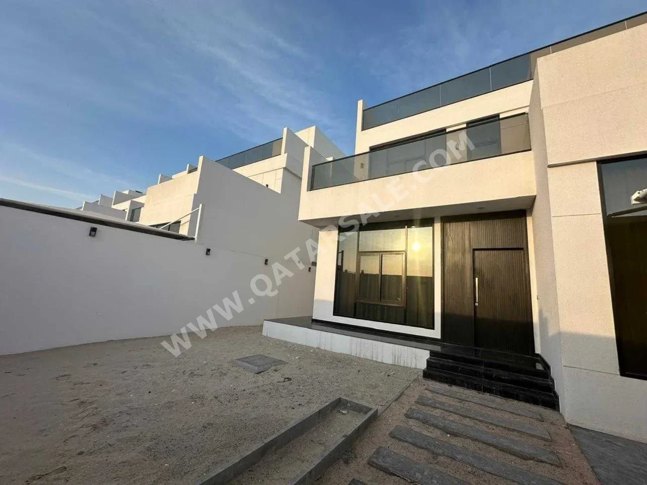 سكن عائلي  - مفروشة بالكامل  - الدوحة  - الثمامة  - 5 غرف نوم