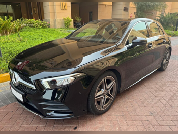 Mercedes-Benz  A-Class  200  2021  Automatic  34,000 Km  4 Cylinder  Front Wheel Drive (FWD)  Hatchback  Black