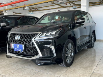 Lexus  LX  570 S  2017  Automatic  165,000 Km  8 Cylinder  Four Wheel Drive (4WD)  SUV  Black