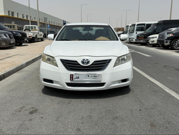 Toyota  Camry  GL  2009  Automatic  358,000 Km  4 Cylinder  Front Wheel Drive (FWD)  Sedan  White