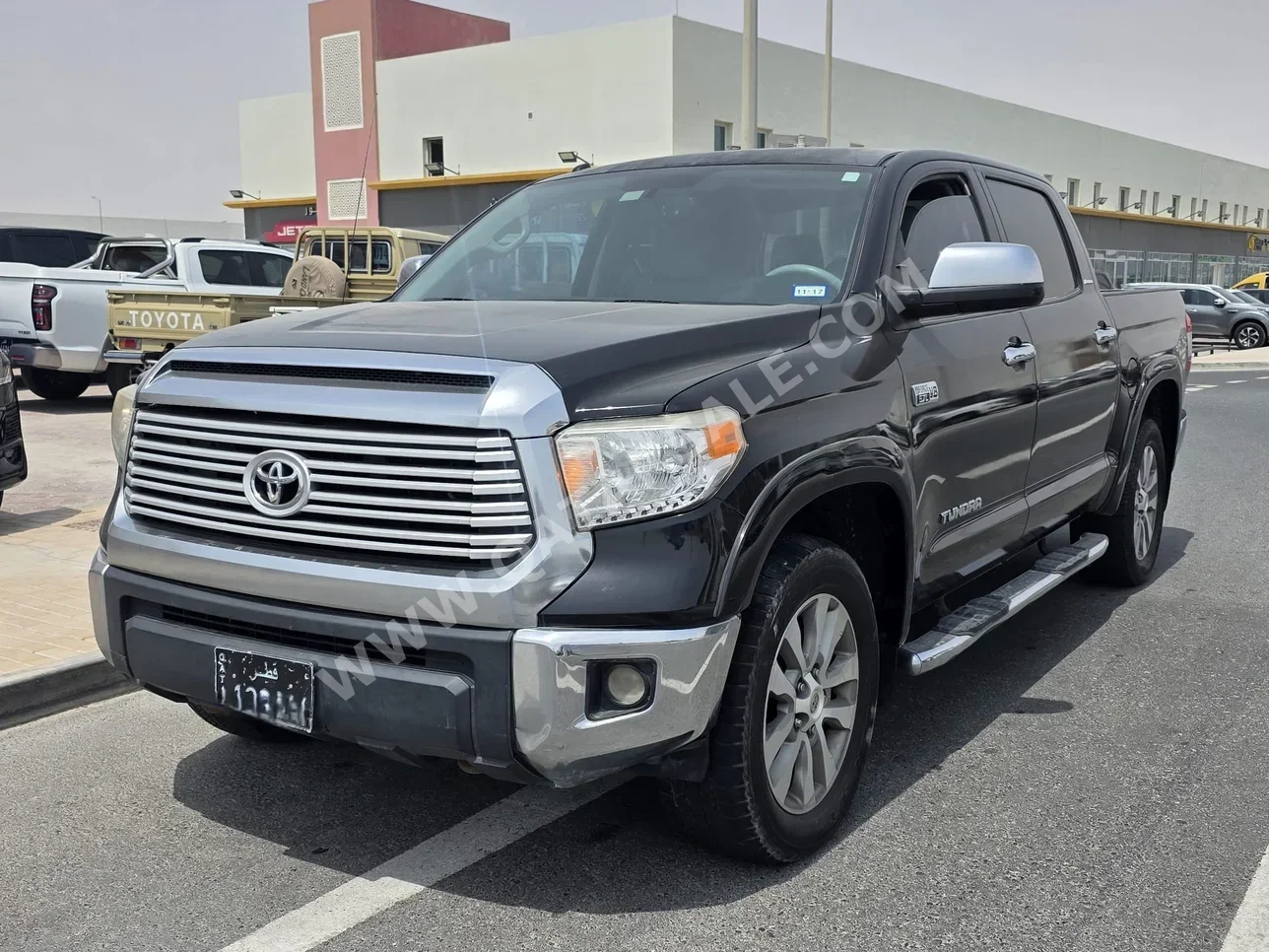 Toyota  Tundra  2016  Automatic  258,000 Km  8 Cylinder  Four Wheel Drive (4WD)  Pick Up  Black
