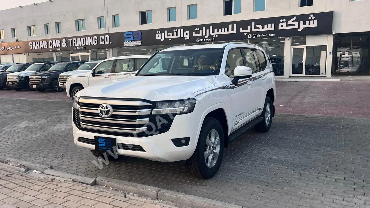 Toyota  Land Cruiser  GXR Twin Turbo  2025  Automatic  0 Km  6 Cylinder  Four Wheel Drive (4WD)  SUV  White  With Warranty