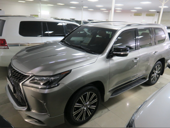 Lexus  LX  570 S  2018  Automatic  94,000 Km  8 Cylinder  Four Wheel Drive (4WD)  SUV  Sonic Titanium