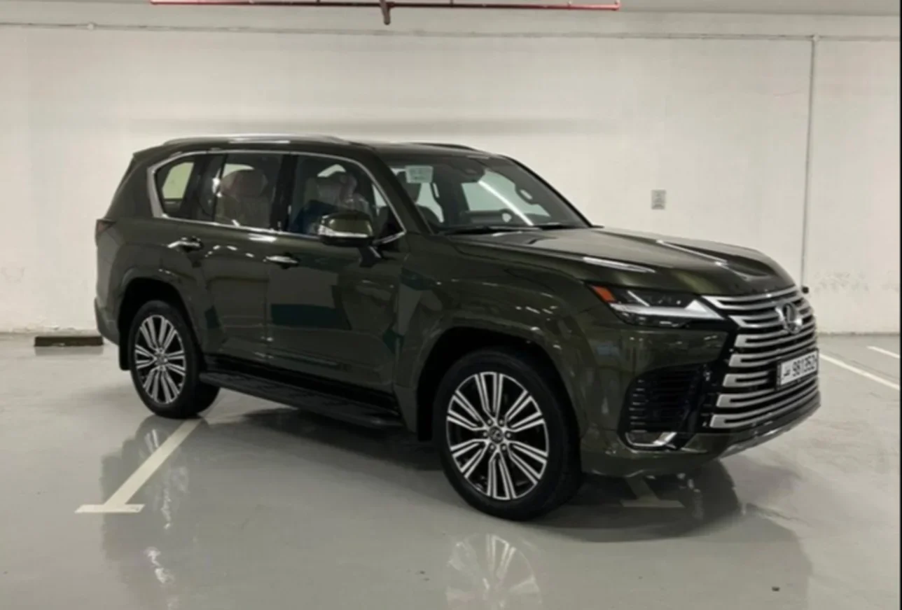 Lexus  LX  600 Luxury  2025  Automatic  0 Km  6 Cylinder  Four Wheel Drive (4WD)  SUV  Green  With Warranty