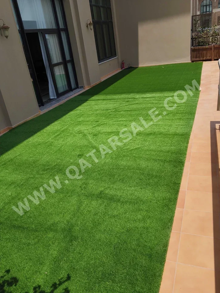 Patio Furniture - Green  - Flooring