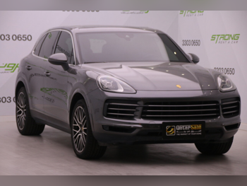 Porsche  Cayenne  2020  Automatic  38,000 Km  6 Cylinder  Four Wheel Drive (4WD)  SUV  Gray