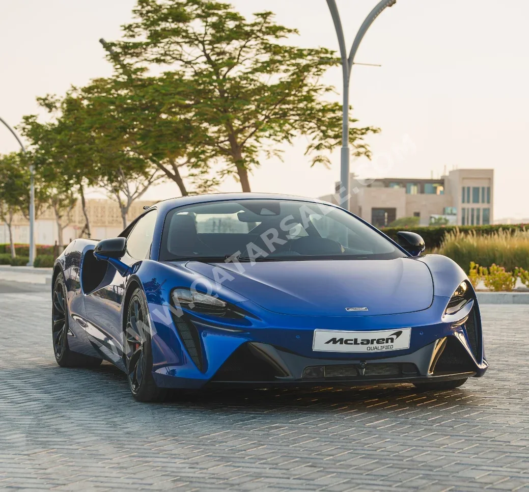 Mclaren  Artura  2023  Automatic  15,650 Km  6 Cylinder  Rear Wheel Drive (RWD)  Coupe / Sport  Blue  With Warranty