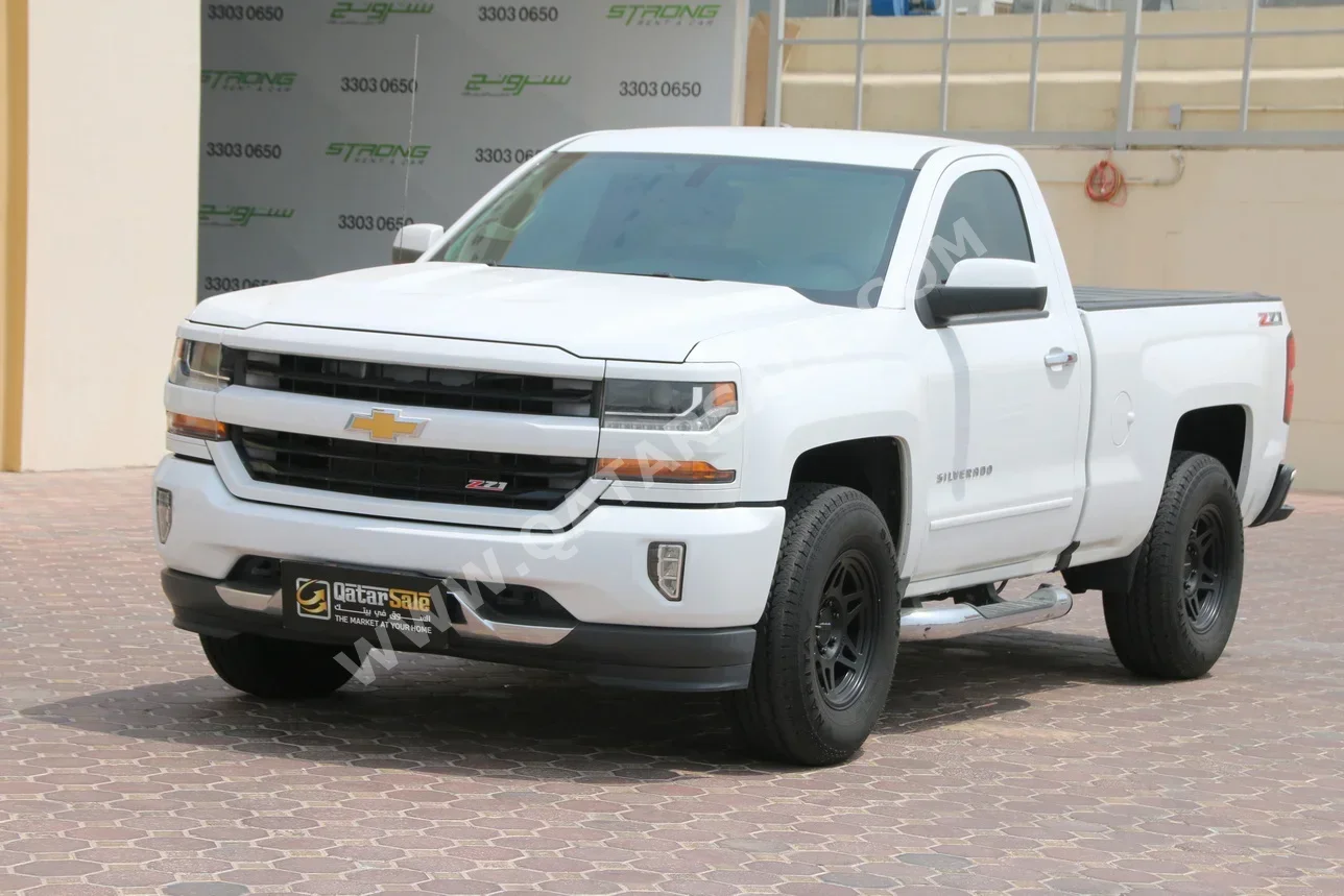 Chevrolet  Silverado  LTZ  2016  Automatic  161,000 Km  8 Cylinder  Four Wheel Drive (4WD)  Pick Up  White