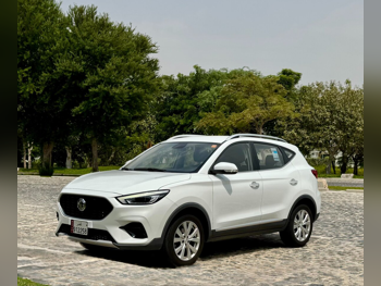 MG  Zs  2023  Automatic  32,000 Km  4 Cylinder  Front Wheel Drive (FWD)  SUV  White  With Warranty