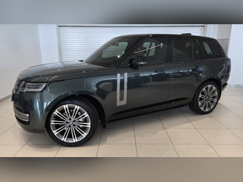Land Rover  Range Rover  HSE  2025  Automatic  13,428 Km  6 Cylinder  Four Wheel Drive (4WD)  SUV  Green  With Warranty