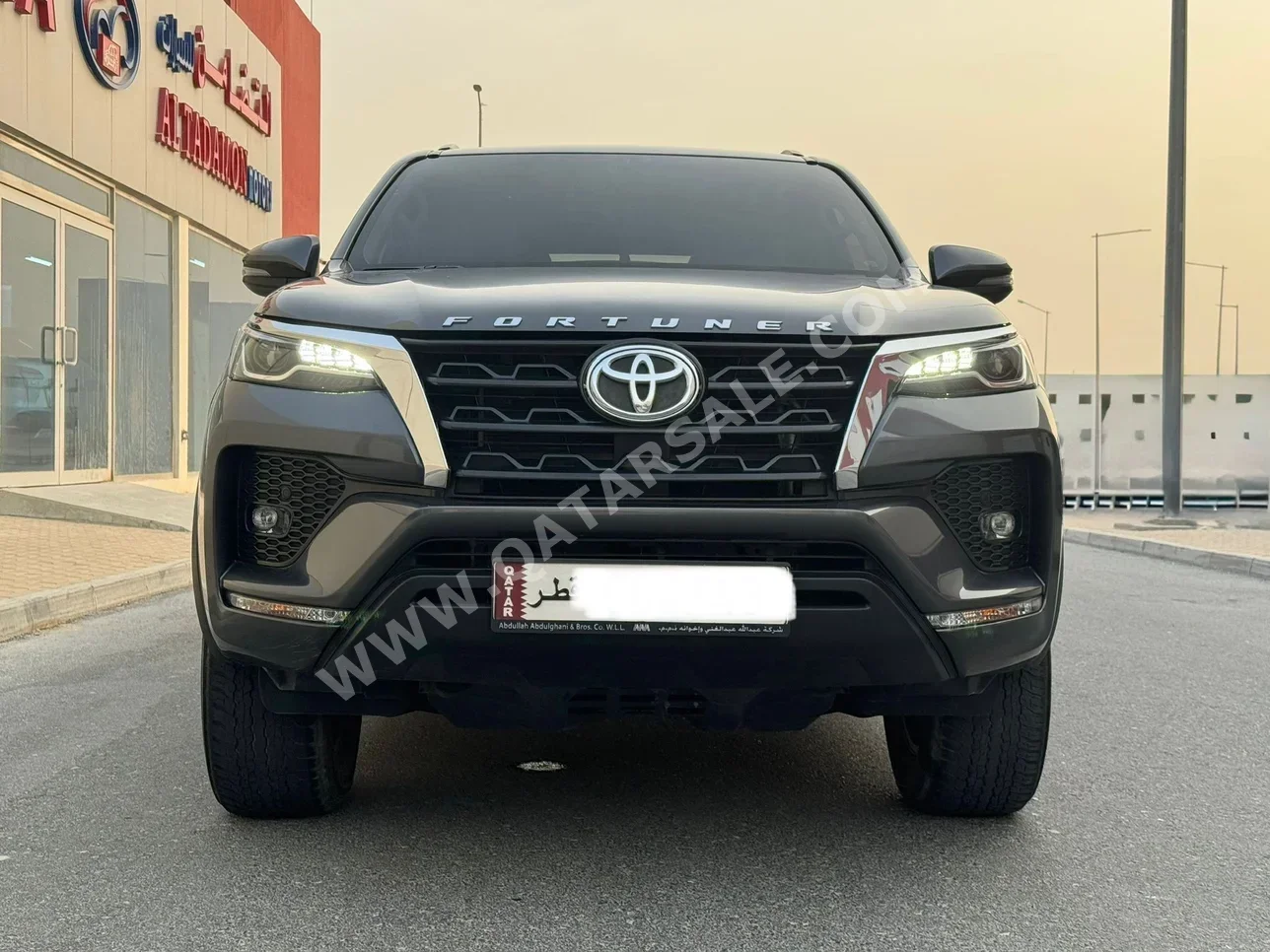 Toyota  Fortuner  SR5  2023  Automatic  64,000 Km  6 Cylinder  Four Wheel Drive (4WD)  SUV  Black  With Warranty