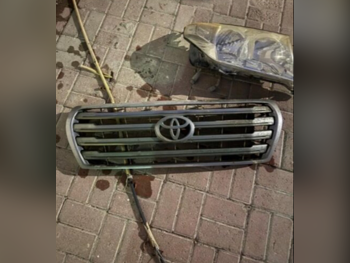 Car Parts - Toyota  Land Cruiser