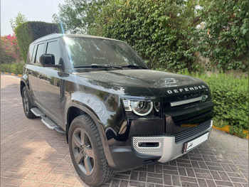 Land Rover  Defender  110 HSE  2024  Automatic  13,500 Km  6 Cylinder  Four Wheel Drive (4WD)  SUV  Black  With Warranty