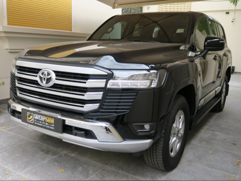 Toyota  Land Cruiser  GXR  2025  Automatic  1,440 Km  6 Cylinder  Four Wheel Drive (4WD)  SUV  Black  With Warranty