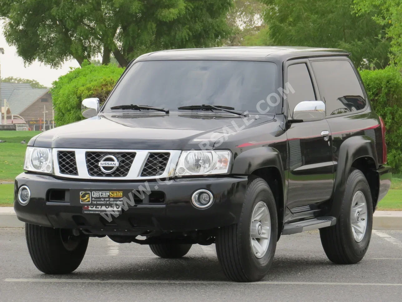Nissan  Patrol  Safari  2023  Manual  13,500 Km  6 Cylinder  Four Wheel Drive (4WD)  SUV  Black  With Warranty